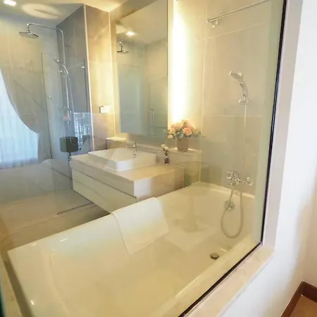 The Astra Bozz Room Chiang Mai Exterior photo
